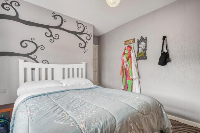 3 bed Semi-Detached for sale Image 11