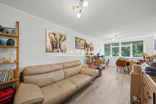 Blaydon Close N17-4.jpg