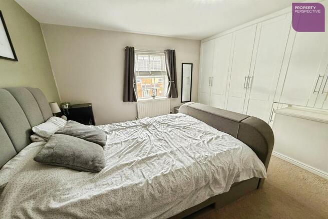 3 bed Semi-Detached for sale Image 6