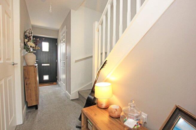 3 bed Semi-Detached for sale Image 6