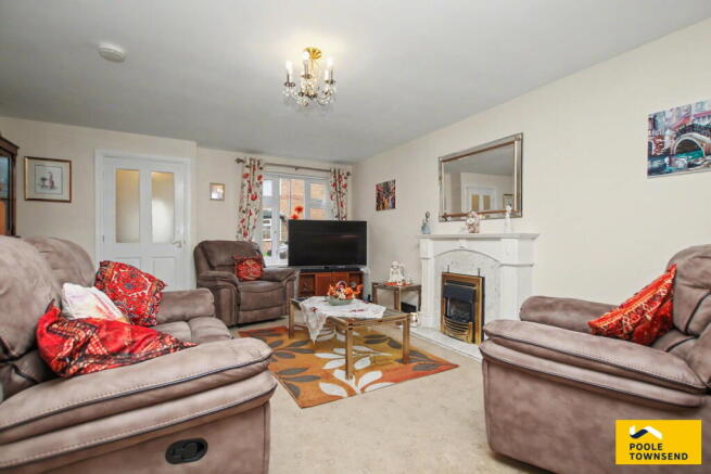 Pembroke Close, Barrow-in-furness, LA13 0AZ photo 4