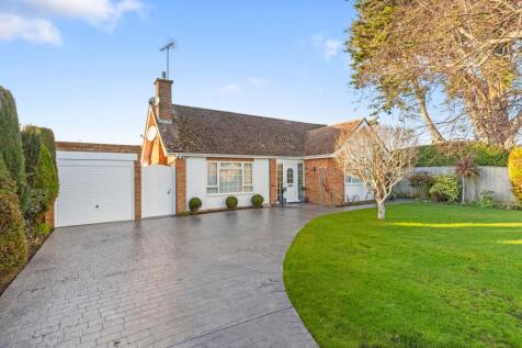 Hazelmead Drive, East Preston, BN16