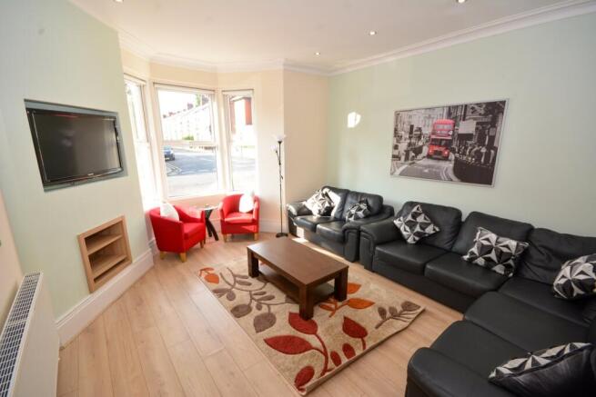 8 bedroom Terraced for rent