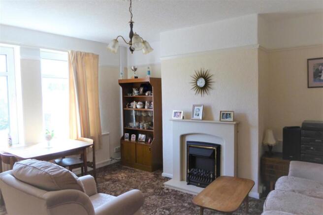 SITTING ROOM