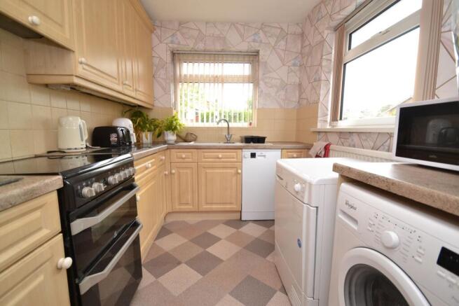 2 bed Semi-Detached for sale Image 4