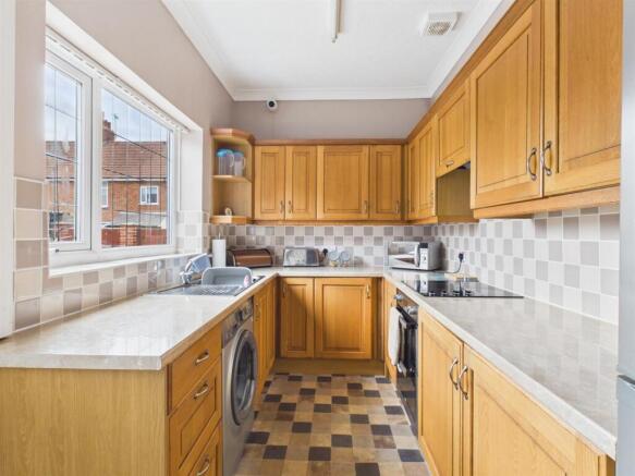 2 bed Detached Bungalow for sale Image 4