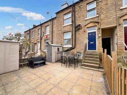Crosland Street, Huddersfield, HD4
