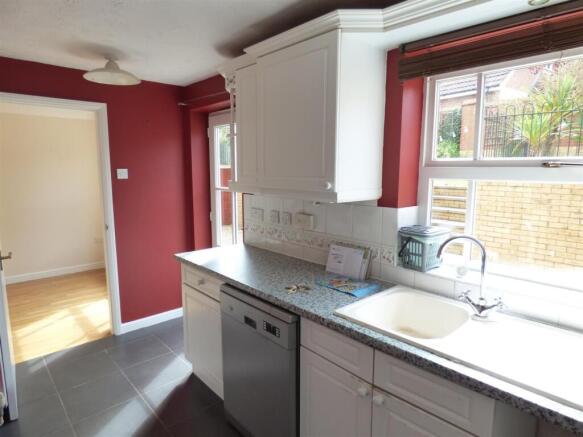 Kitchen.JPG