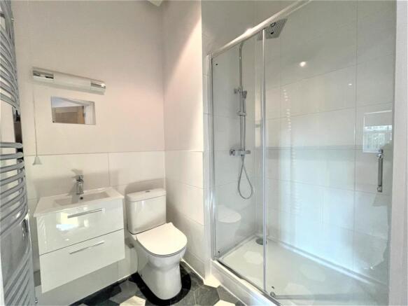 master en suite.jpg