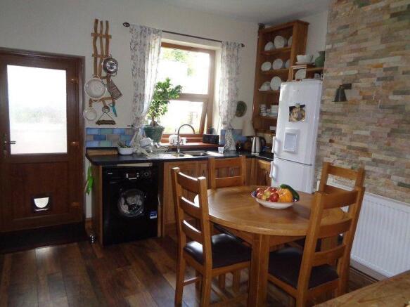 Kitchen/Dining Area