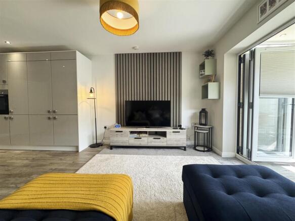 2 bed Terraced for sale Image 11