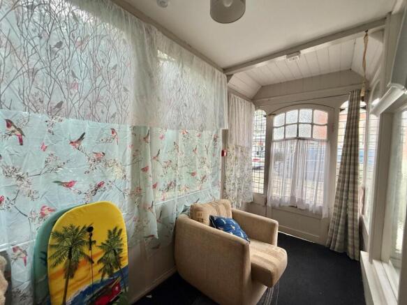1 bed Flat for sale Image 11