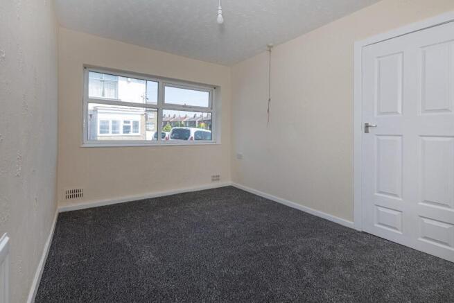 2 bed Ground Flat to rent Image 7