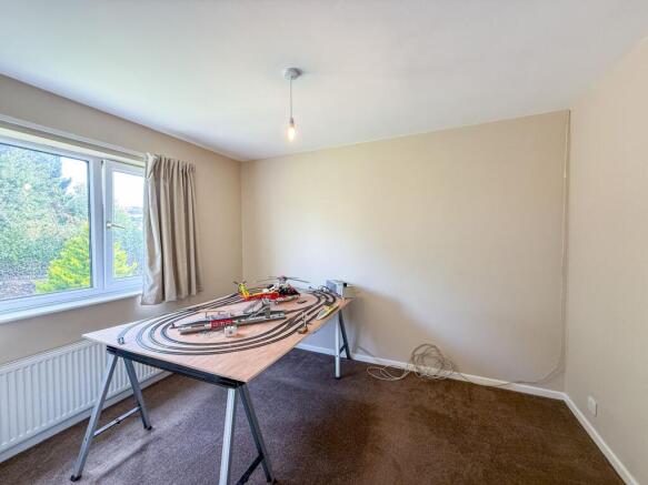 3 bed Terraced for sale Image 6