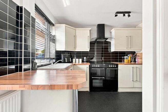 2 bed End of Terrace for sale Image 9