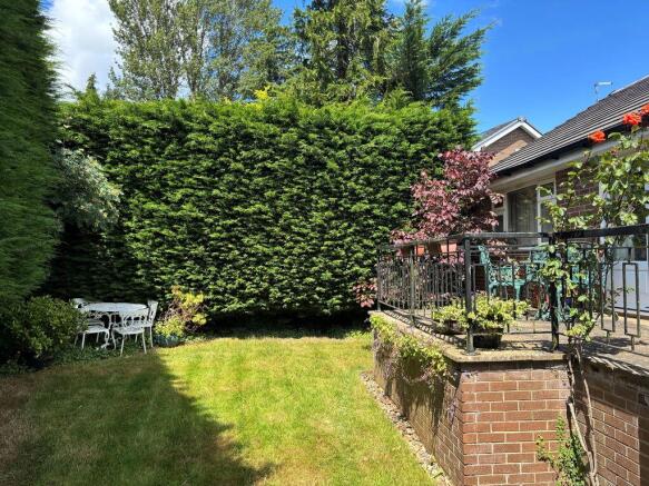 3 bed Bungalow for sale Image 4