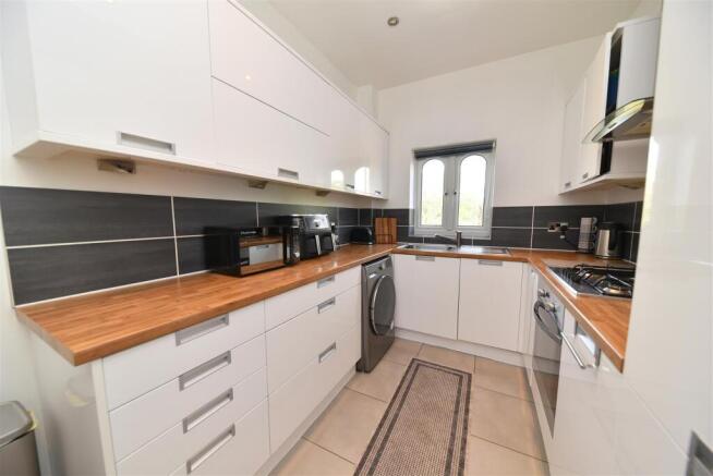 kitchen1.JPG