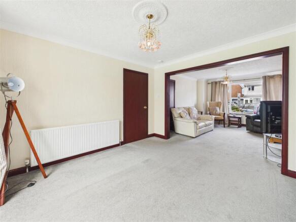 Longcroft Road, Dronfield Woodhouse, Dronfield photo 4