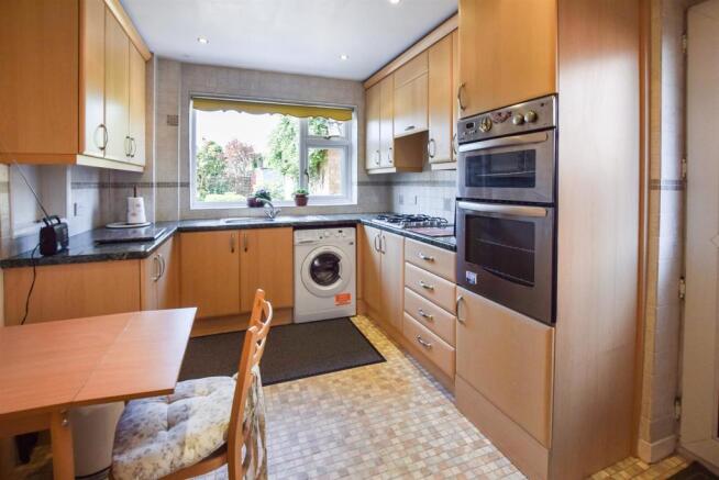 BREAKFAST KITCHEN