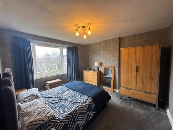 3 bed House for sale Image 11