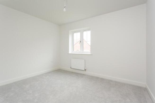 4 bed Detached for sale Image 8