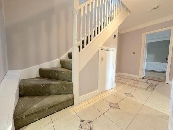 Parkfield Road, Parkfields, Wolverhampton, WV4 photo 4