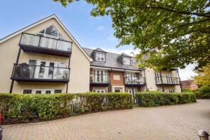 Flat 8, 218 Holly Lodge, Windsor Lane, Slough SL1 7DW