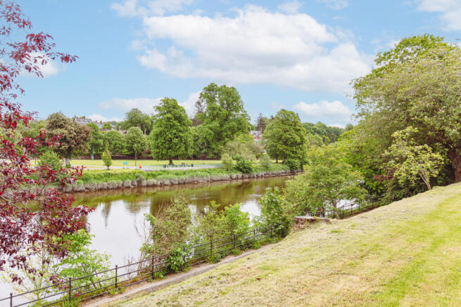 River Views & Cycle Path