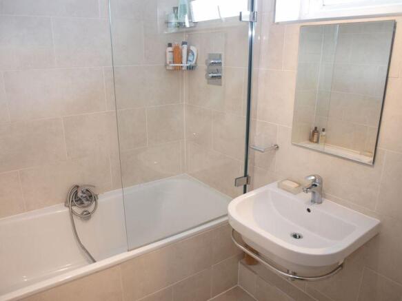 Bathroom (3)