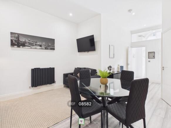 Kitchen/Living area