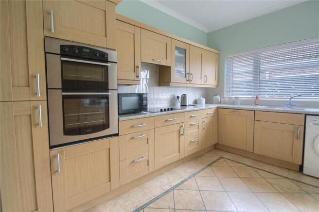 2 bed Bungalow for sale Image 4