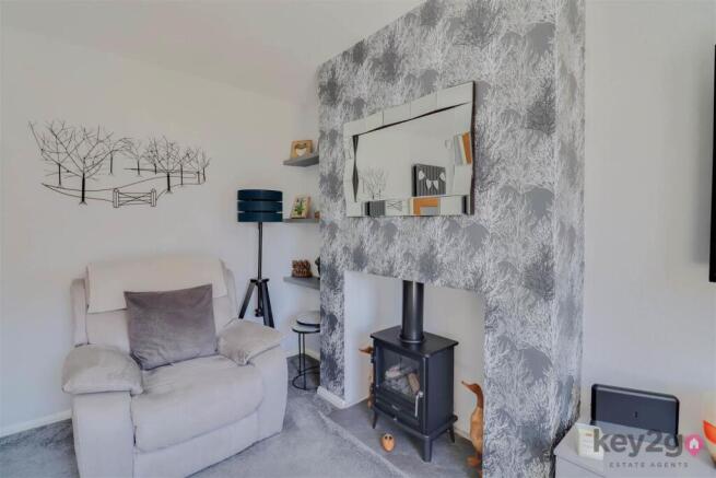 3 bed Semi-Detached for sale Image 9