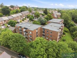 16, The Heights, Loughton IG10 1RN