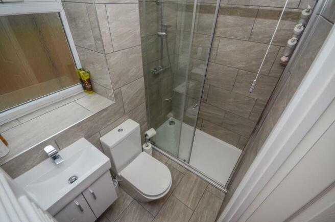 Shower room.jpg