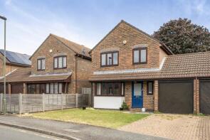67, Turners Meadow Way, Beckenham BR3 4TG