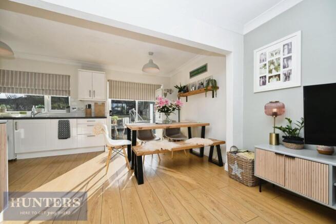 Silverdale Grange, Guiseley, Leeds photo 4