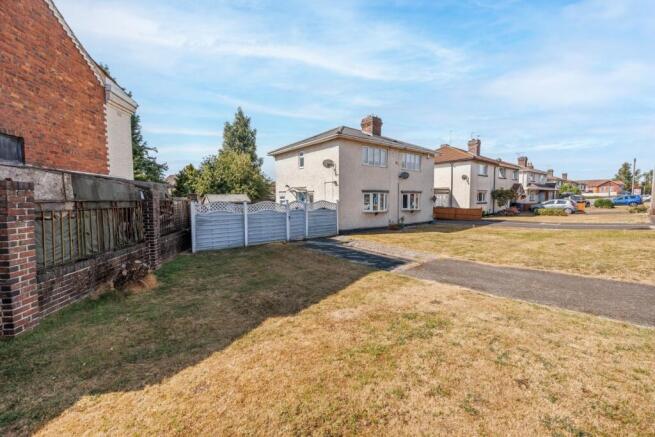 7 Ellards Drive-2