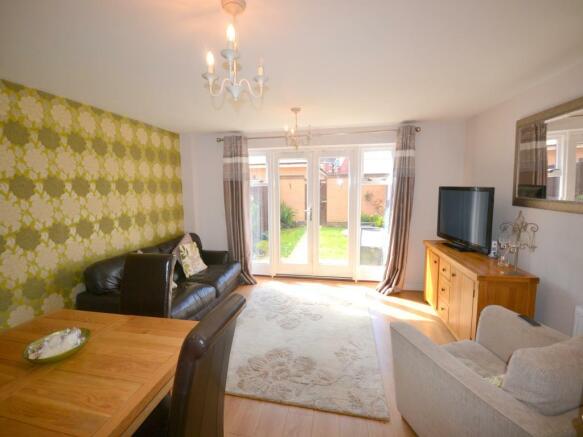 Lounge/Dining Room