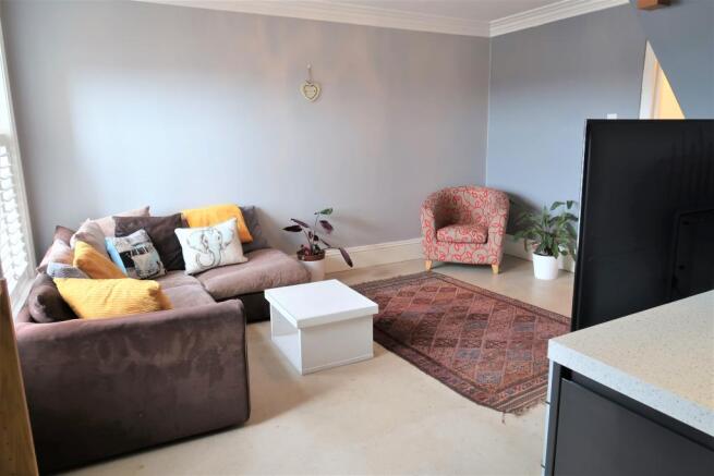 Living Room (3)