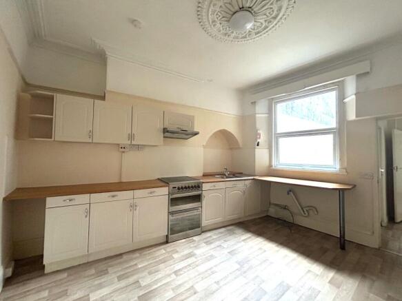 Kitchen (1) 