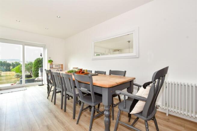Kitchen/ Dining Area