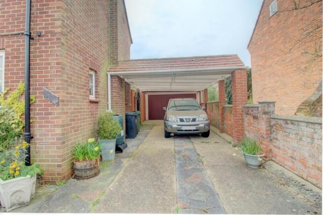 Highfields Road, Witham, CM8 (26)