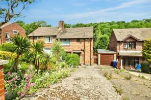 77, Charnley Avenue, Sheffield S11 9FR