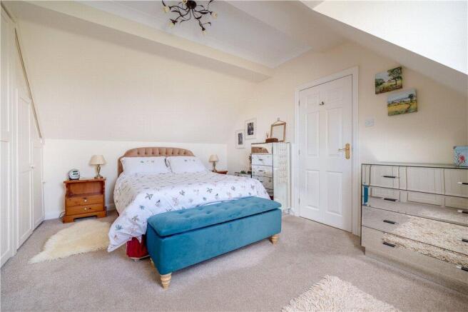 3 bed Bungalow for sale Image 11