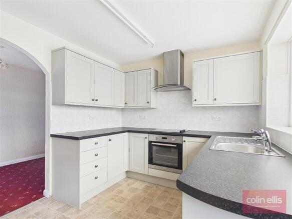 3 bed Detached Bungalow for sale Image 5