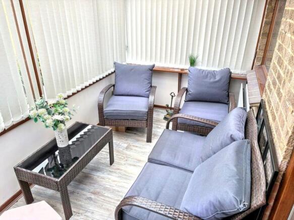 2 bed Semi-Detached Bungalow for sale Image 10