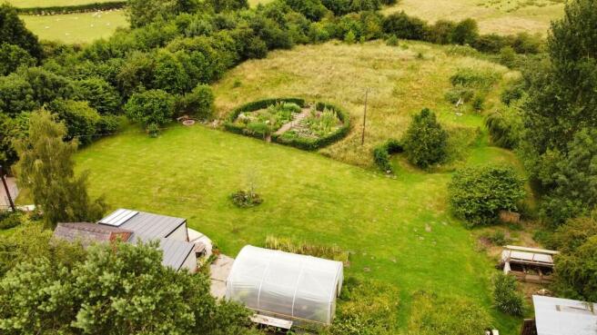 1-field-cottages0...