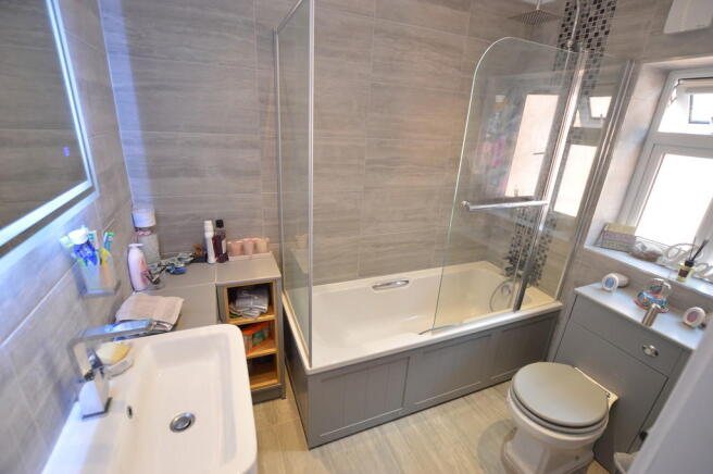 Photo 11
