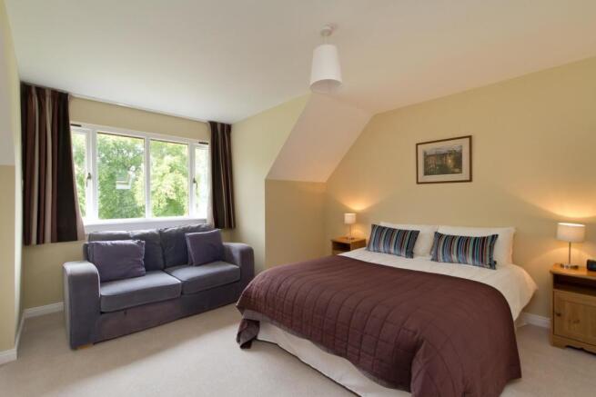 Guest bedroom