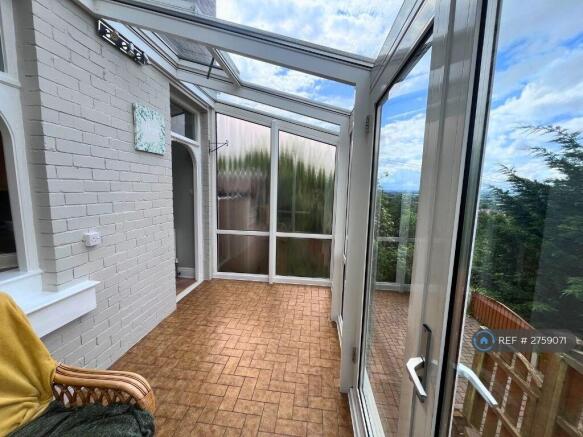 3 bed Semi-Detached to rent Image 5